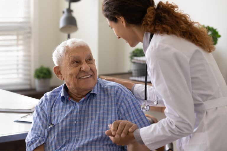 What is Alzheimer’s? Symptoms and care