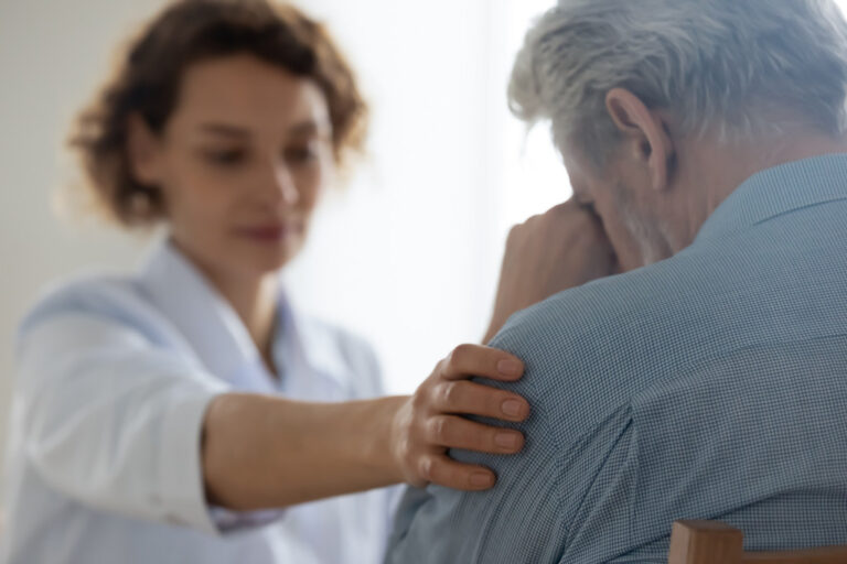 Anorexia in older people: causes and symptoms
