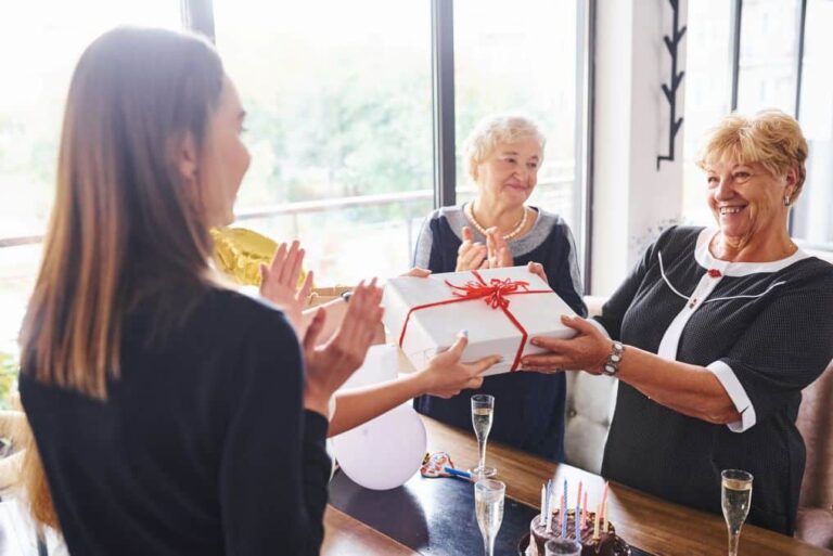 Gifts for seniors: Ideas to surprise and excite